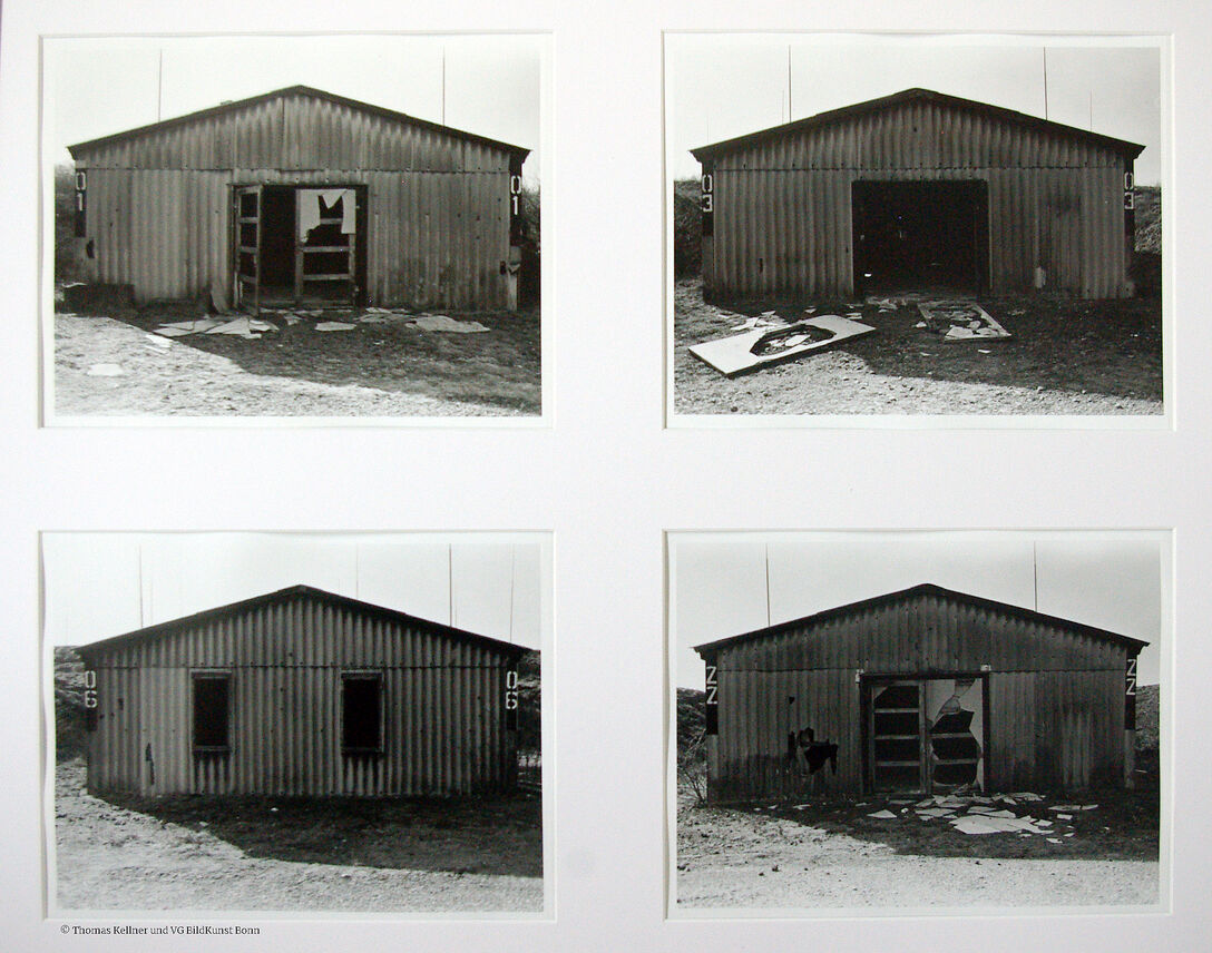 Thomas Kellner: Eine Typologie des verlassenen Panzer Barracken, 1995/2005, 4 SW-Prints, jeweils 22,9 x 17,0 cm, Auflage 3 + 1