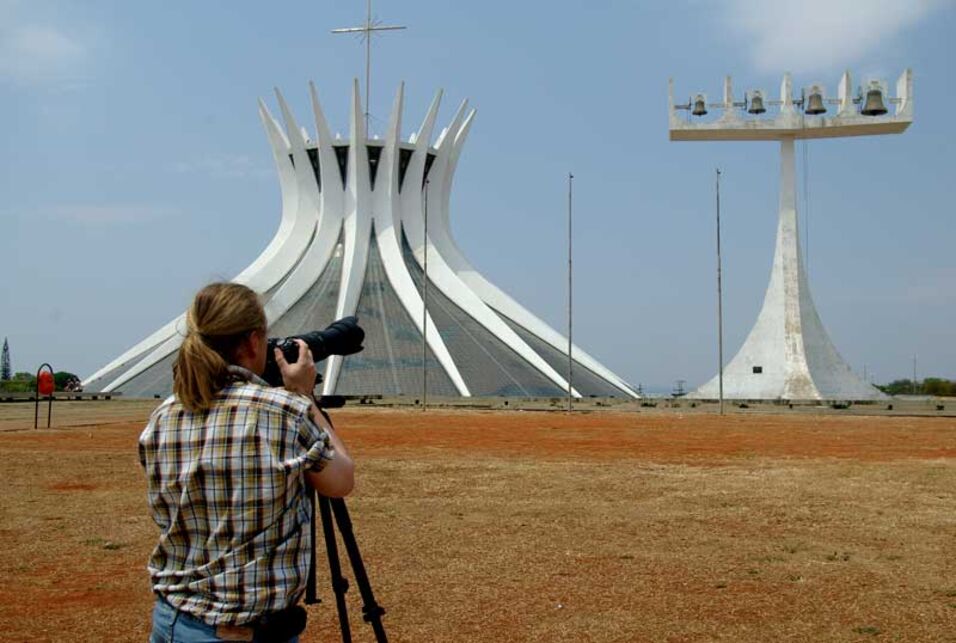 Arbeiten an 49#06 Metropolitan Kathedrale von Brasilia und Glockenturm 2007