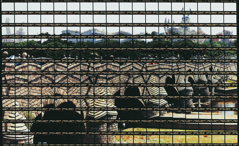 Thomas Kellner: 36#35 Madrid, Puente de Segovia, 2003, C-Print, 68,2x42,0 cm/26,6"x16,4", edition 20+3