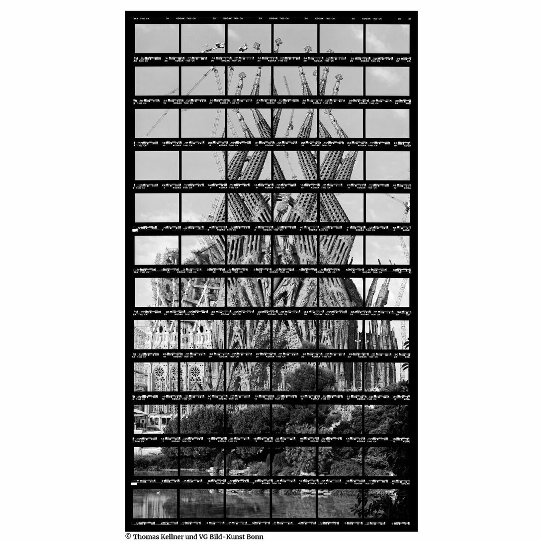 © Thomas Kellner und VG Bild-Kunst Bonn 37#13 Barcelona, La Sagrada Familia 2003 BW-Print 22,8cm x 42cm/8,98'' x 16,54'', edition 10+3
