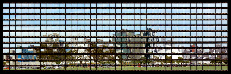 Thomas Kellner: 49#52, Brasilia, Panorama Bai x o Cultural, 2009, C-Print, 136,5 x 42 cm, edition 9+2/3+1