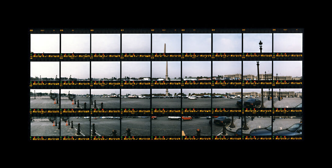 Thomas Kellner: 03#09, Paris, Place de la Concorde, 1997, C-Print, 34,5 x 14,5 cm / 13,5" x 5,6", edition 10+3