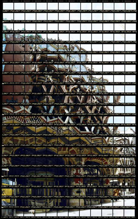 Thomas Kellner: 37#22 Barcelona, Palau de la Musica, 2003	C-Print, 45,5x73,2 cm/17,7"x28,5", edition 20+3