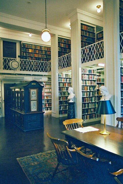  Thomas Kellner: The Boston Athenaeum, Kings Chapel Library on the 3rd Floor
