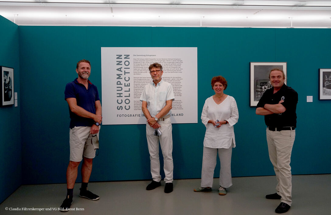 Peter Neusser, Dr. Michael Schupmann, Claudia Fährenkemper und Thomas Kellner treffen sich für die Ausstellung in Würzburg.