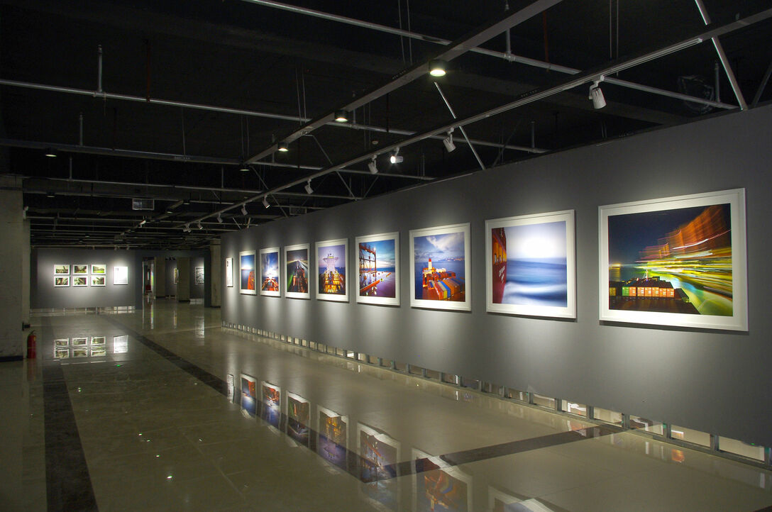 Herbert Boettcher (Germany) at the exhibition Transition, Third Term International Photography Festival Liaoning in Beizhen, curated by Thomas Kellner