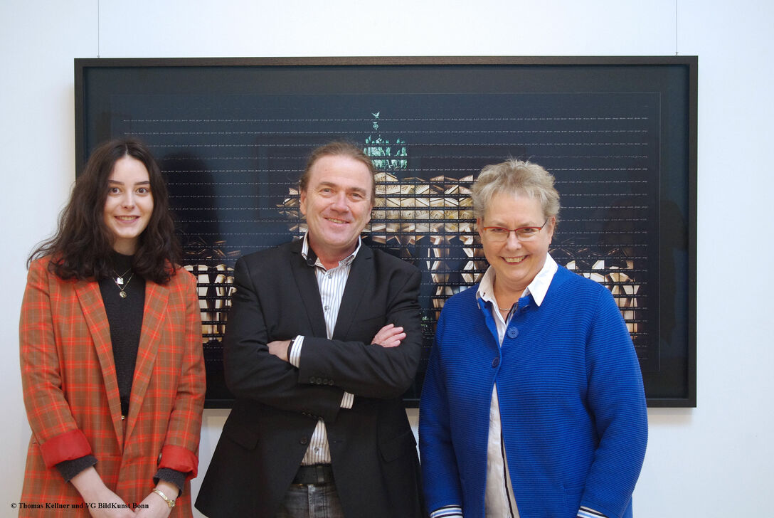 Kunsthistorikerin Chiara Bohn, Thomas Kellner und die erste Vorsitzende des Kunstvereins Nümbrecht Birgit Ludwig-Weber