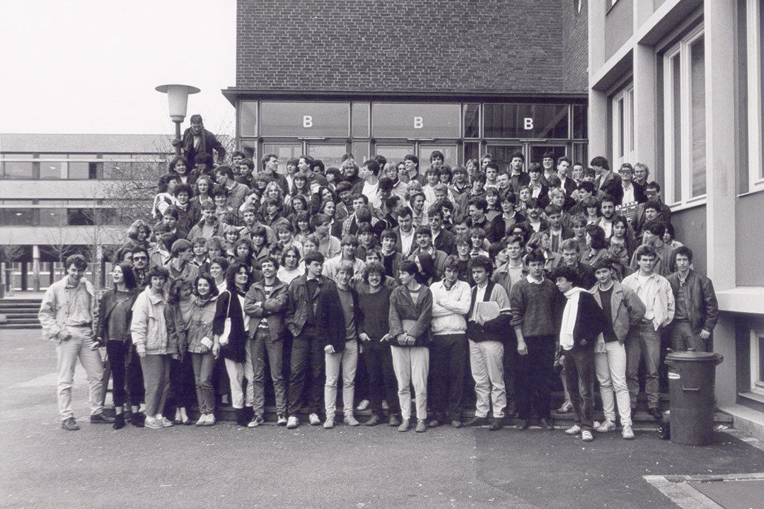 Gymnasium Am Wirteltor, class of 1986